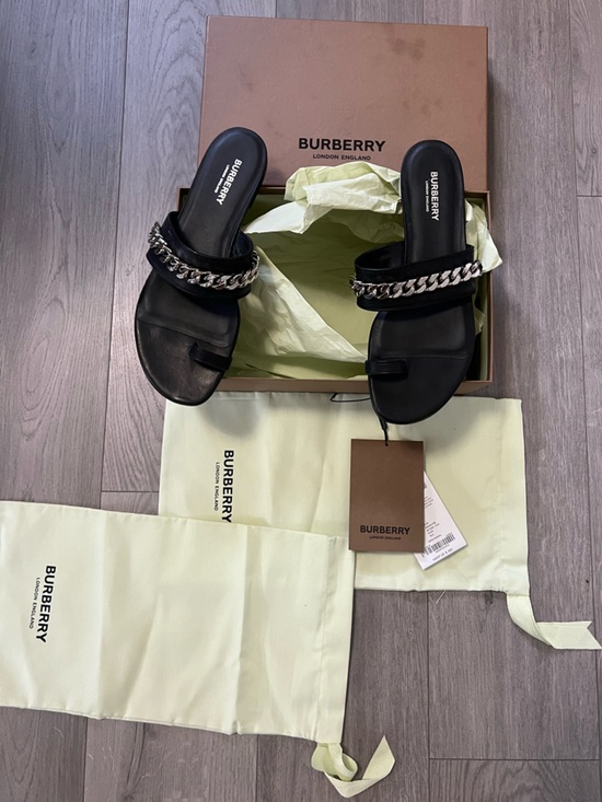 Burberry Shoes - Burberry Heidi Sandals BLACK